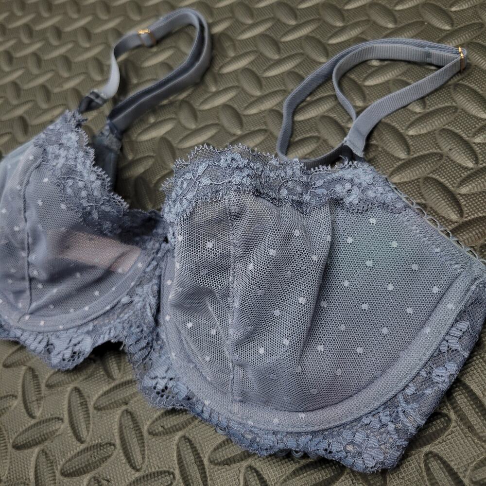 Victoria’s Secret Dream Angels Blue Lace Push Up Bra 32D